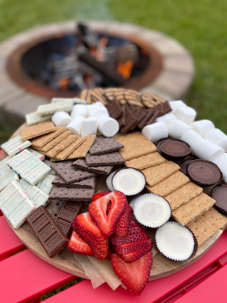 s'mores charcuterie board